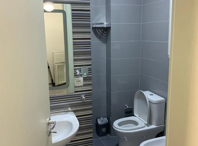 Kris In Plazh Durrës